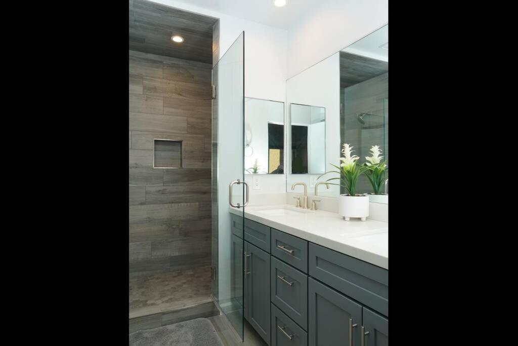 Villa 3Bd Sleeps 8 Rooftop Bayside Feel The Ocean Breeze San Diego Exterior foto
